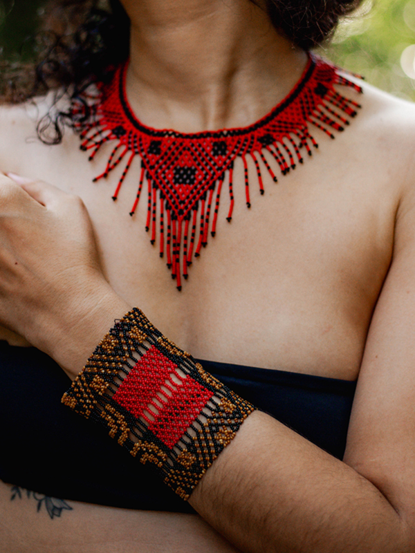 Conjunto de Colar e Bracelete